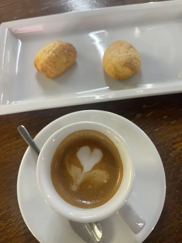 Barbara Insull_NAEVIA_Bricco di Neive_review