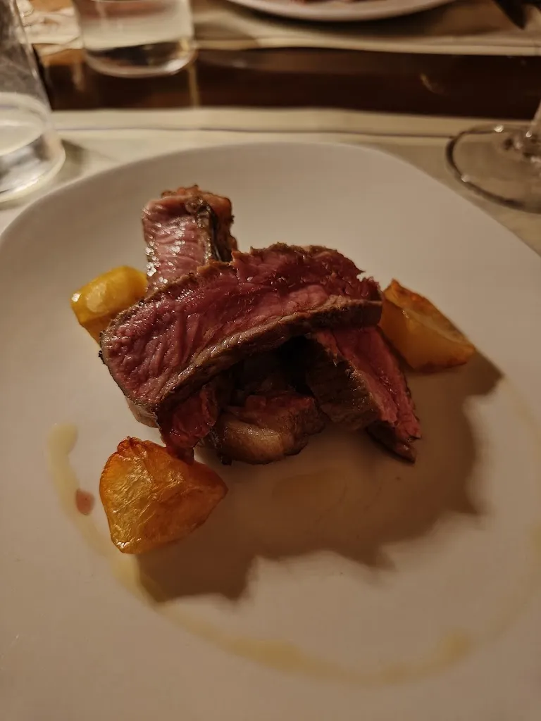 Cantine Bonaparte_Breo_slider_image_3