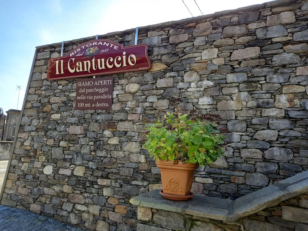 Ristorante Il Cantuccio restaurant in Brovello-Carpugnino