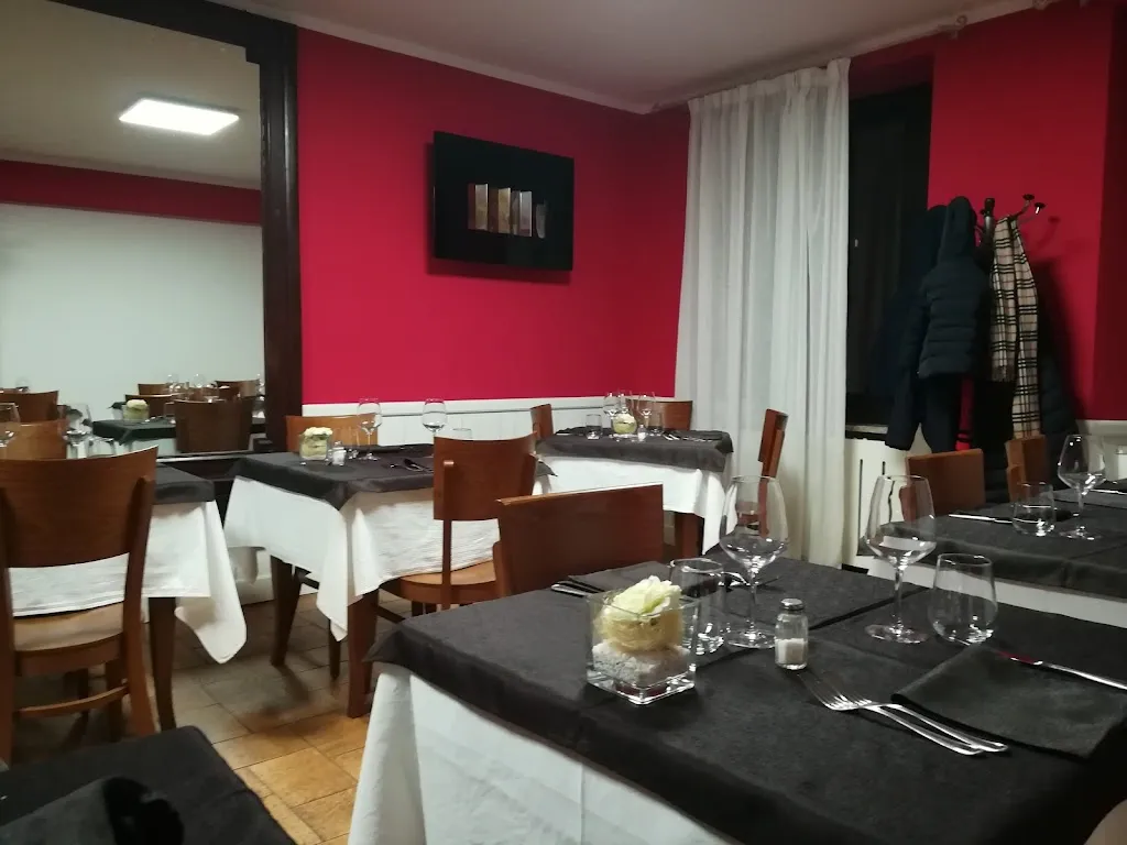 La Grisana Snc Di Destefanis Roberta E Laura restaurant in Brovello-Carpugnino