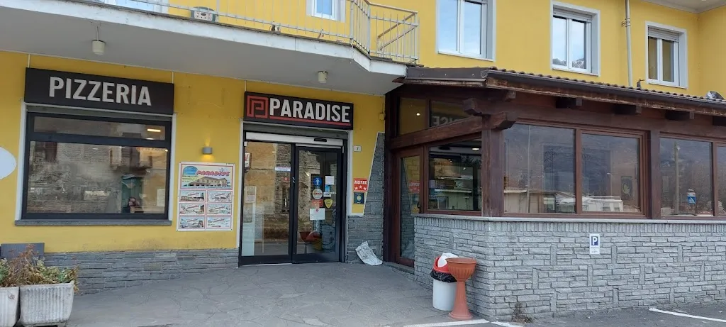 Ristorante Pizzeria Paradise restaurant in Bruzolo