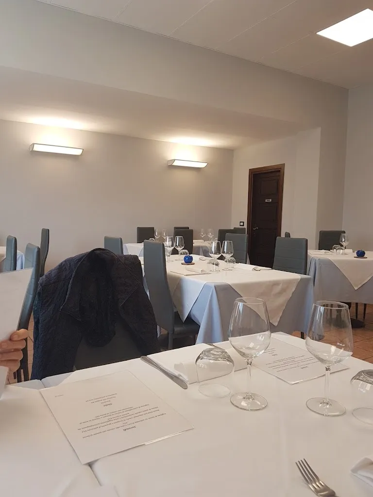 Bleu Pum restaurant in Brusnengo