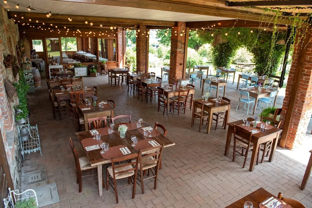 Agriturismo La Fucina restaurant in Brusnengo