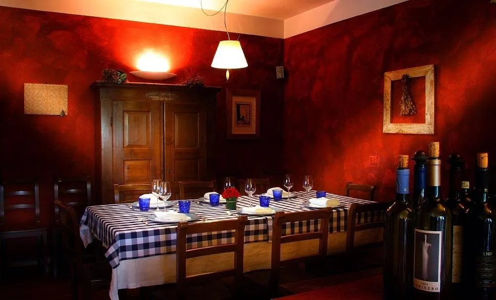 La Taverna del Gufo_Brusnengo_slider_image_1