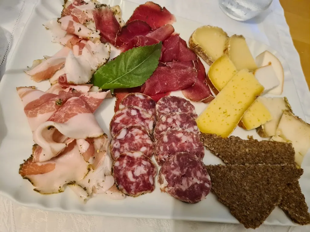 Stefano Silvis_Armonie in Corte_Buronzo_review