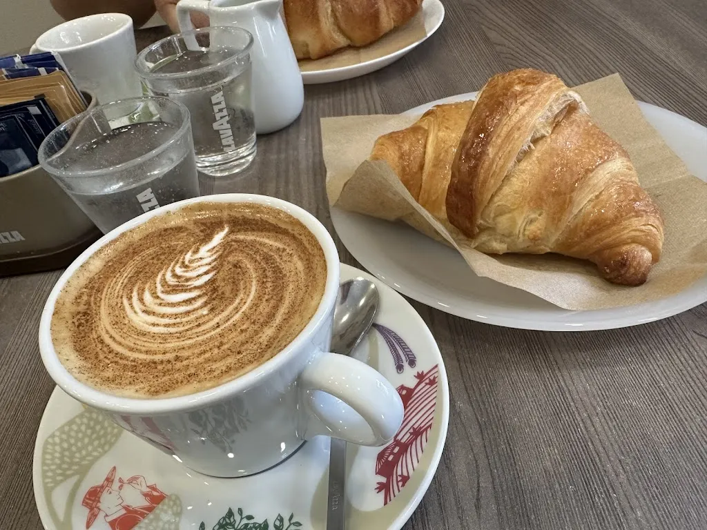 Francesca Bianchi_Bar Gastronomia coffeeBreak_Bussoleno_review