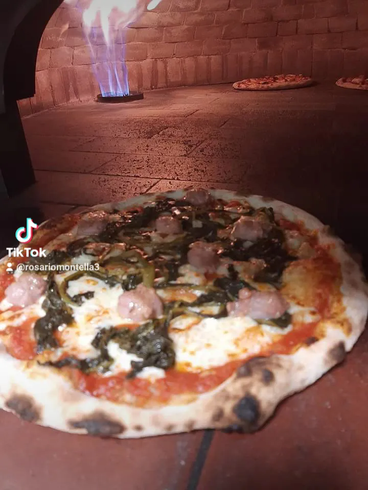 Pizzeria Miseria & Nobiltá_Bussoleno_slider_image_2