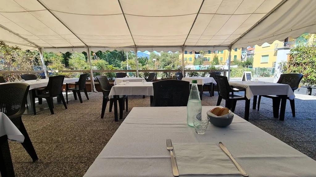 OYSTERS S.N.C. restaurant in Buttigliera Alta