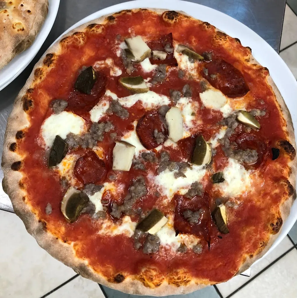 Pizzeria Tre Pini_Castiglione_slider_image_3