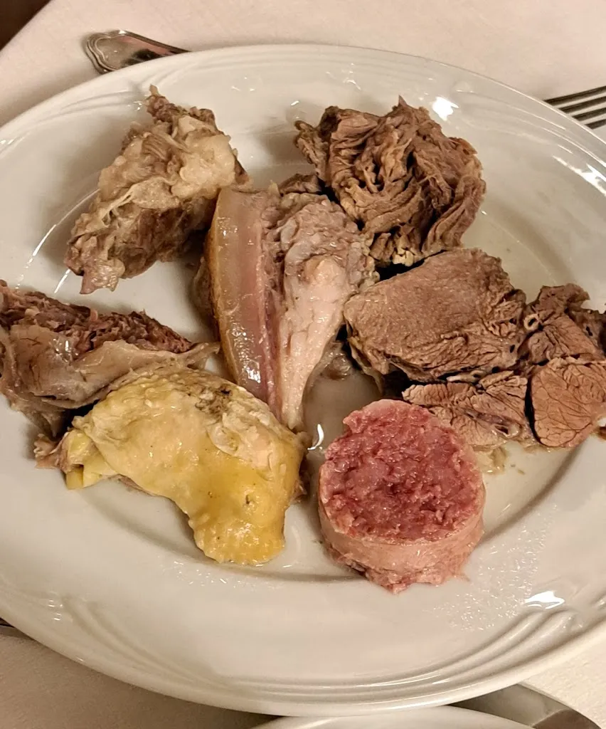 Del Belbo Da Bardone Andrea e Bardone Gioacchino_Calamandrana_slider_image_3