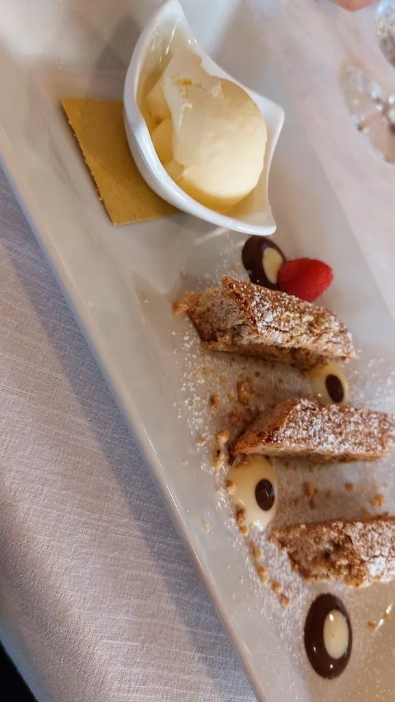 Hashan Sampath_Bun Ben Bon_Calamandrana_review