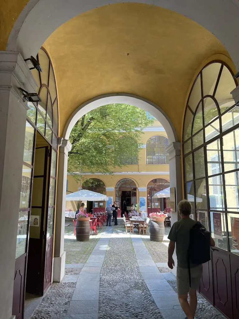 Pieter van der Werf_Osteria dei Meravigliati_Calamandrana_review