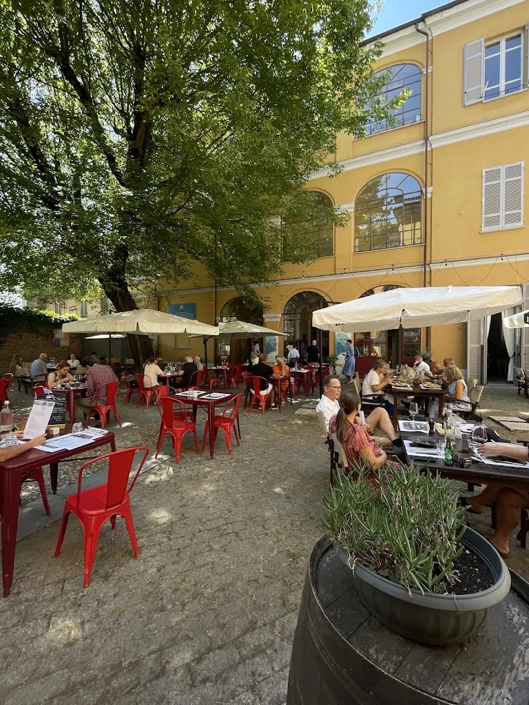 Osteria dei Meravigliati_Calamandrana_slider_image_3