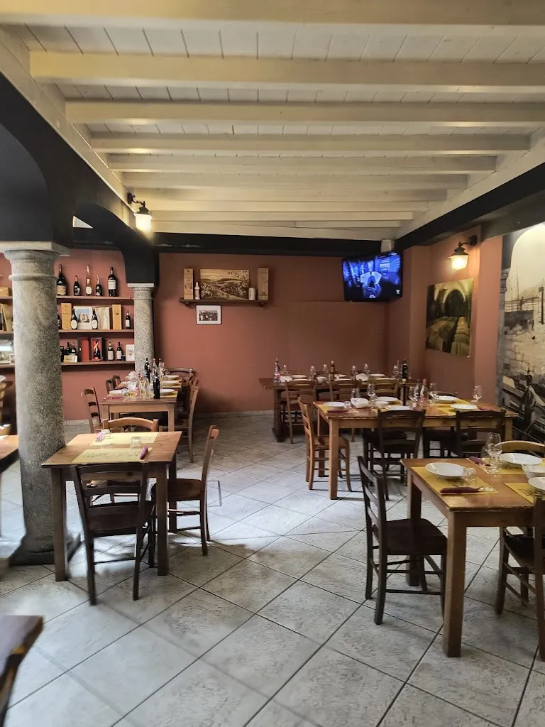 Hostaria Dam a Traa_Cambiasca_slider_image_1