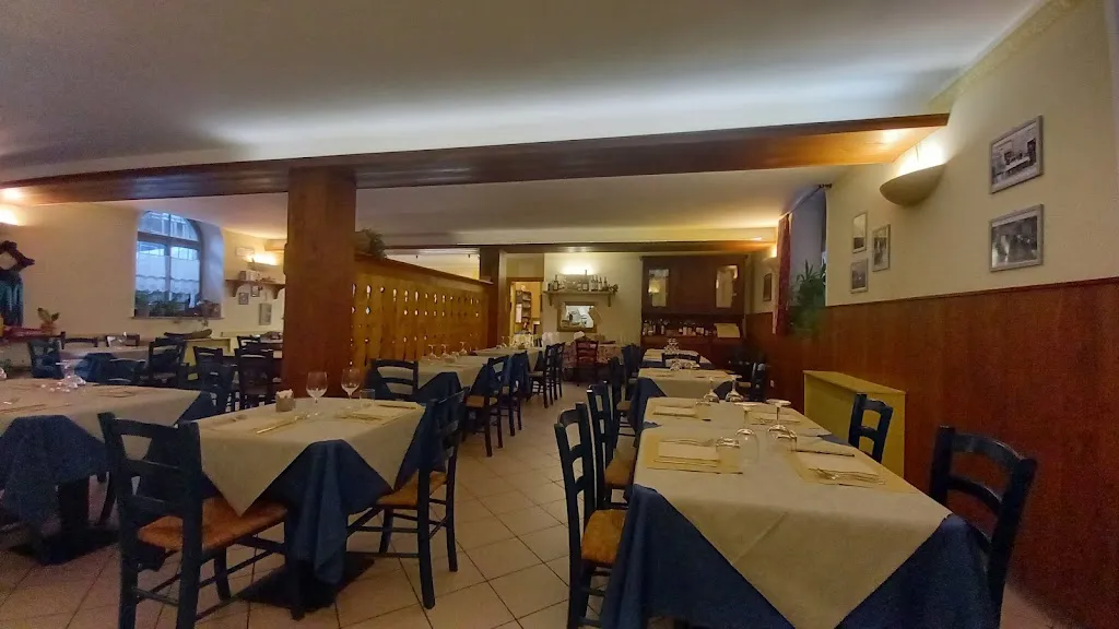 L'Osteria Del Teatro restaurant in Campertogno