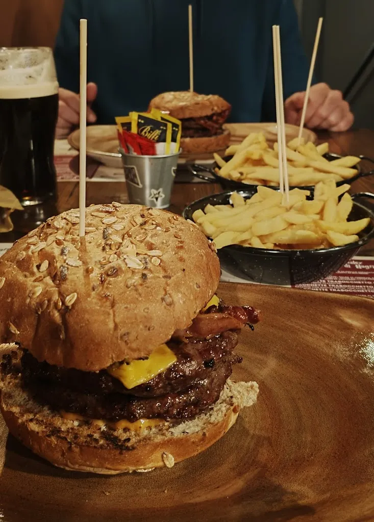 sofenia Bloom_La Tana - Hamburgheria & Birreria | Cameri_Cameri_review