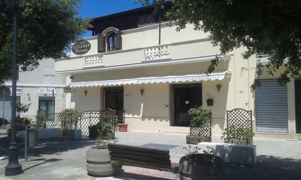 Pizzeria Bistro'_Cellino San Marco_slider_image_3