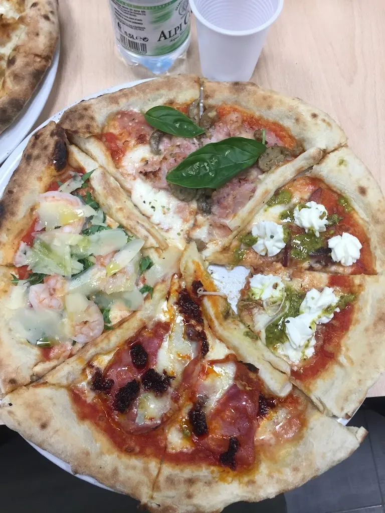 Menu_Pizza Express 4_Cameri_image_5