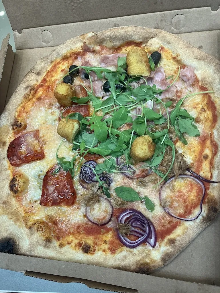 Cristina Pérez Chaves_Pizza Express 4_Cameri_review