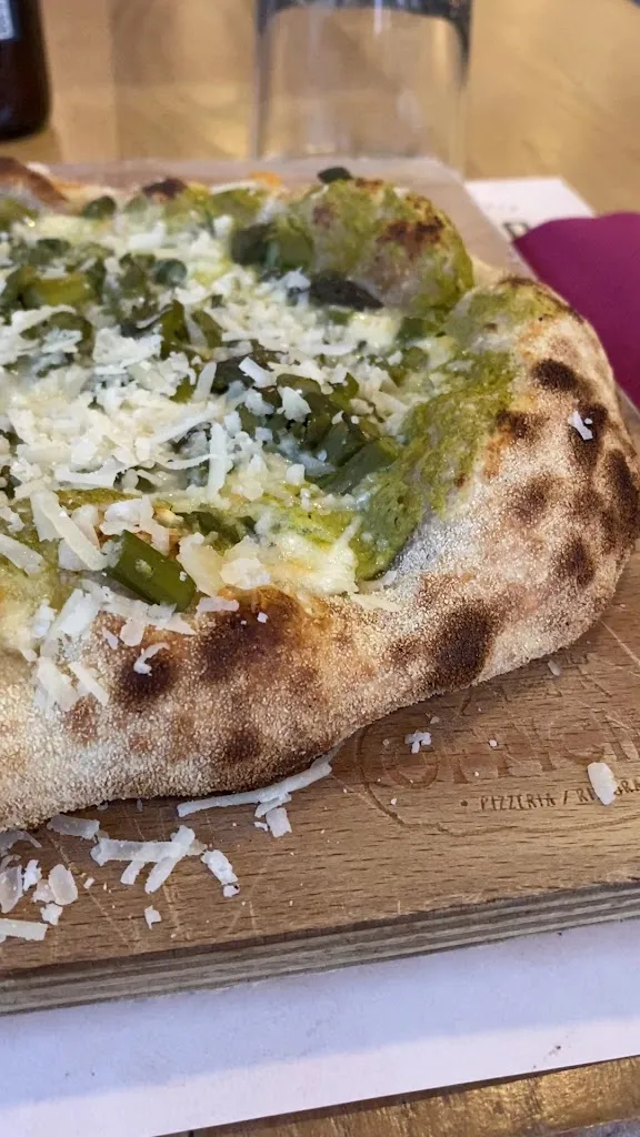 Pizzeria Officina_Cambiano_slider_image_2