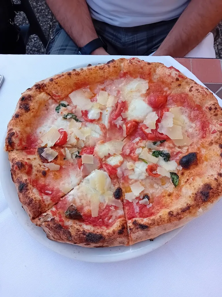 LA DOLCE VITA PIZZERIA RISTORANTE_Cambiano_slider_image_3