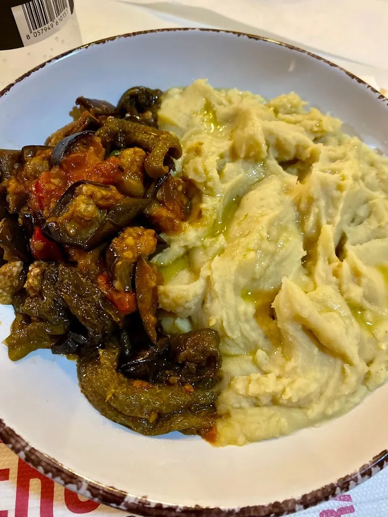 Antonio Pellegrino_La Cummare_Cellino San Marco_review