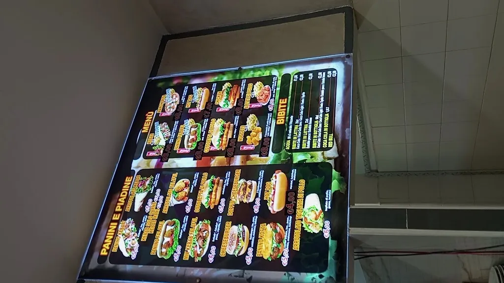 Pizzeria Kebab Sharm_Cambiano_slider_image_2