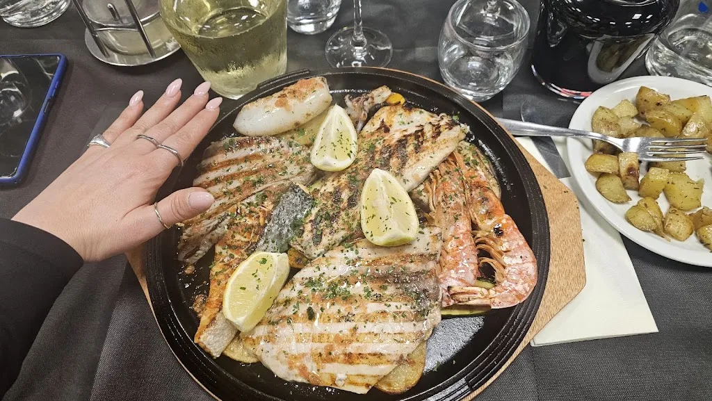 alessia de filippis_Industry Caffe' Bar Trattoria_Cambiano_review