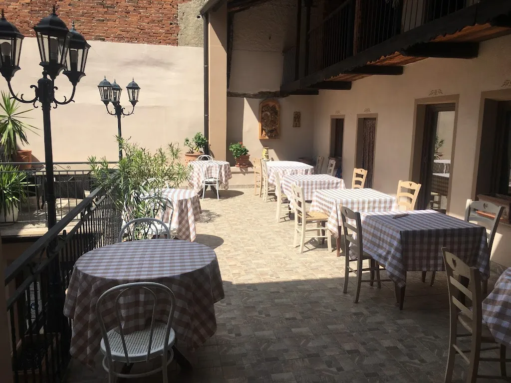 Il Borgo Antico_Candia Canavese_slider_image_1