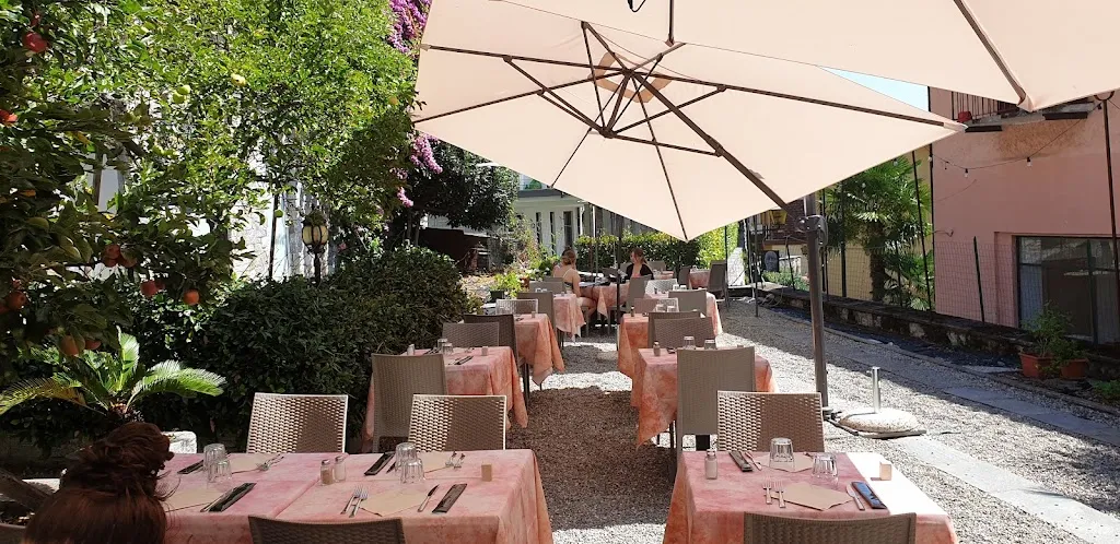 Ristorante Piccola Cannero restaurant in Cannero Riviera