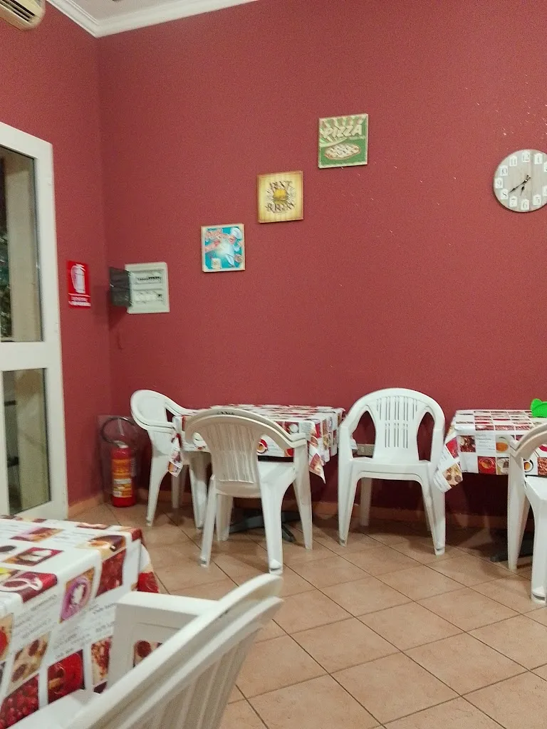 Pizzeria da Carlo_Cellino San Marco_slider_image_3