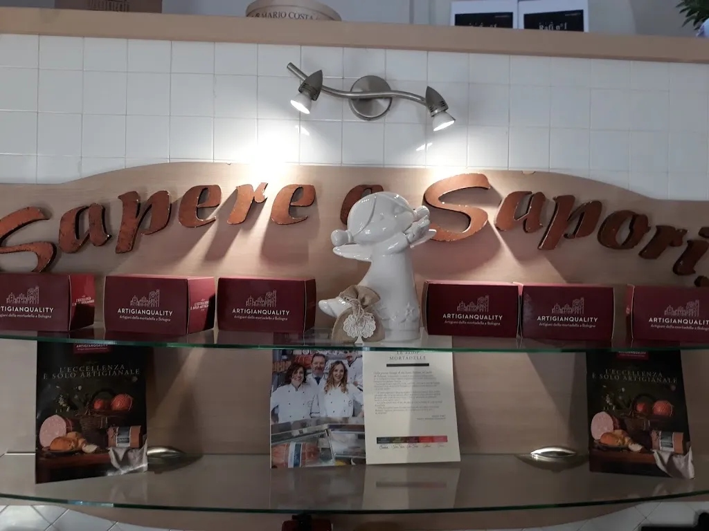 La Bottega04 restaurant in Cellino San Marco