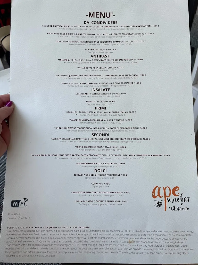 Carolien Coenen_Ape Wine Bar Santo Stefano Belbo_Canelli_review