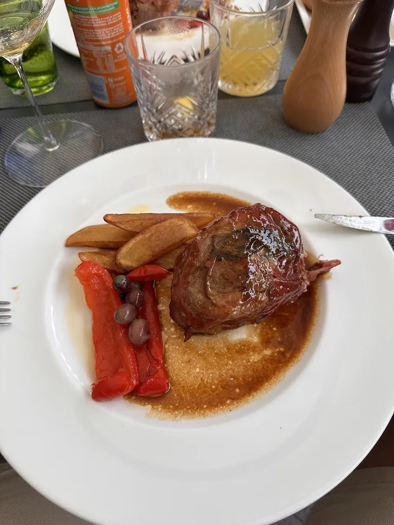 Ape Wine Bar Santo Stefano Belbo_Canelli_slider_image_3