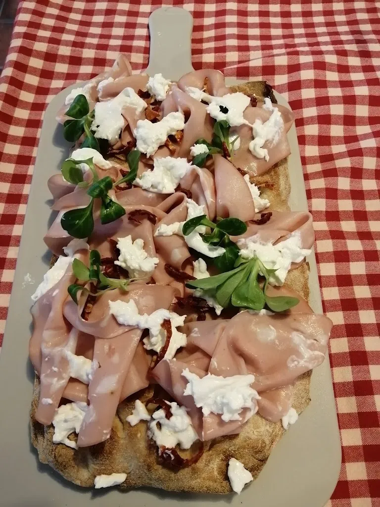 Petit Maison_Canelli_slider_image_3