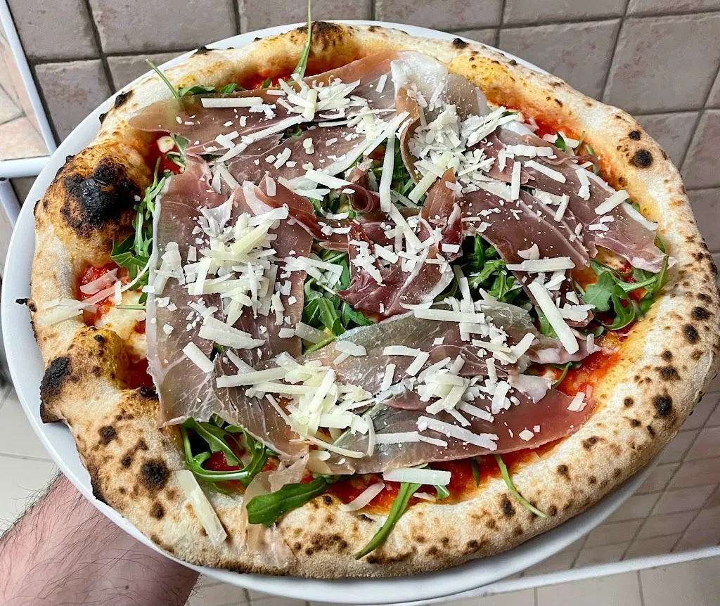 Ristorante Pizzeria Gambero d’oro_Cantalupo Ligure_slider_image_2