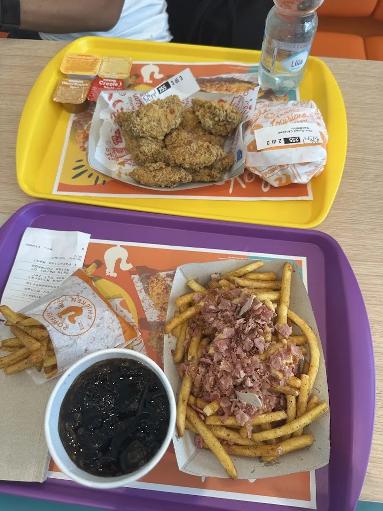Jesusa Desagon_Popeyes Famous Louisiana Chicken_Candiolo_review