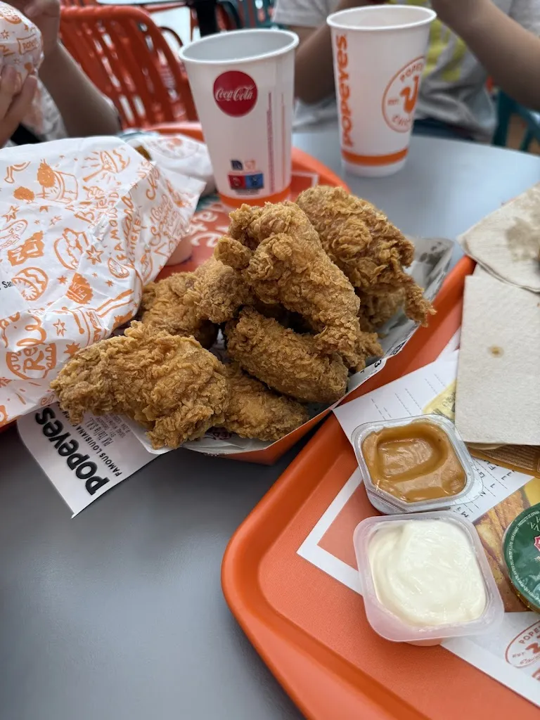 Popeyes Famous Louisiana Chicken_Candiolo_slider_image_3