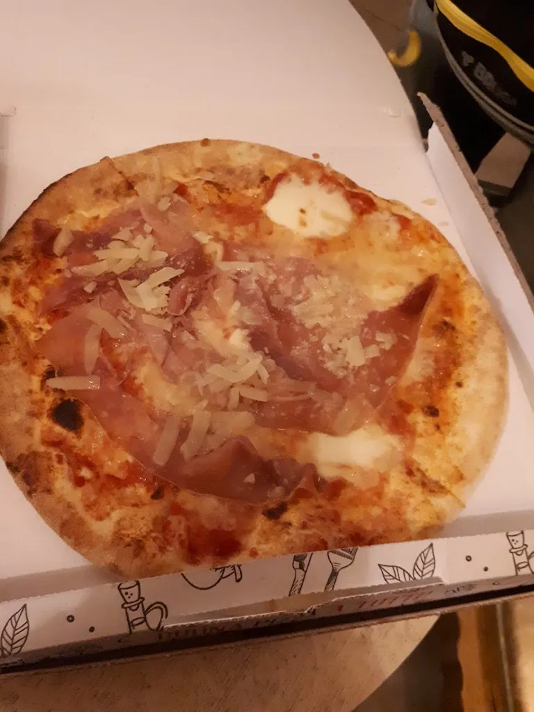 דורית_Speedy Pizza_Cellino San Marco_review