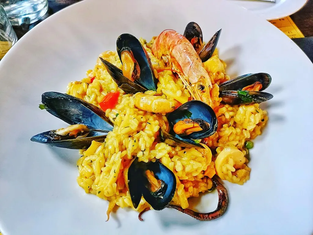 Silver Bar_Caraglio_slider_image_3