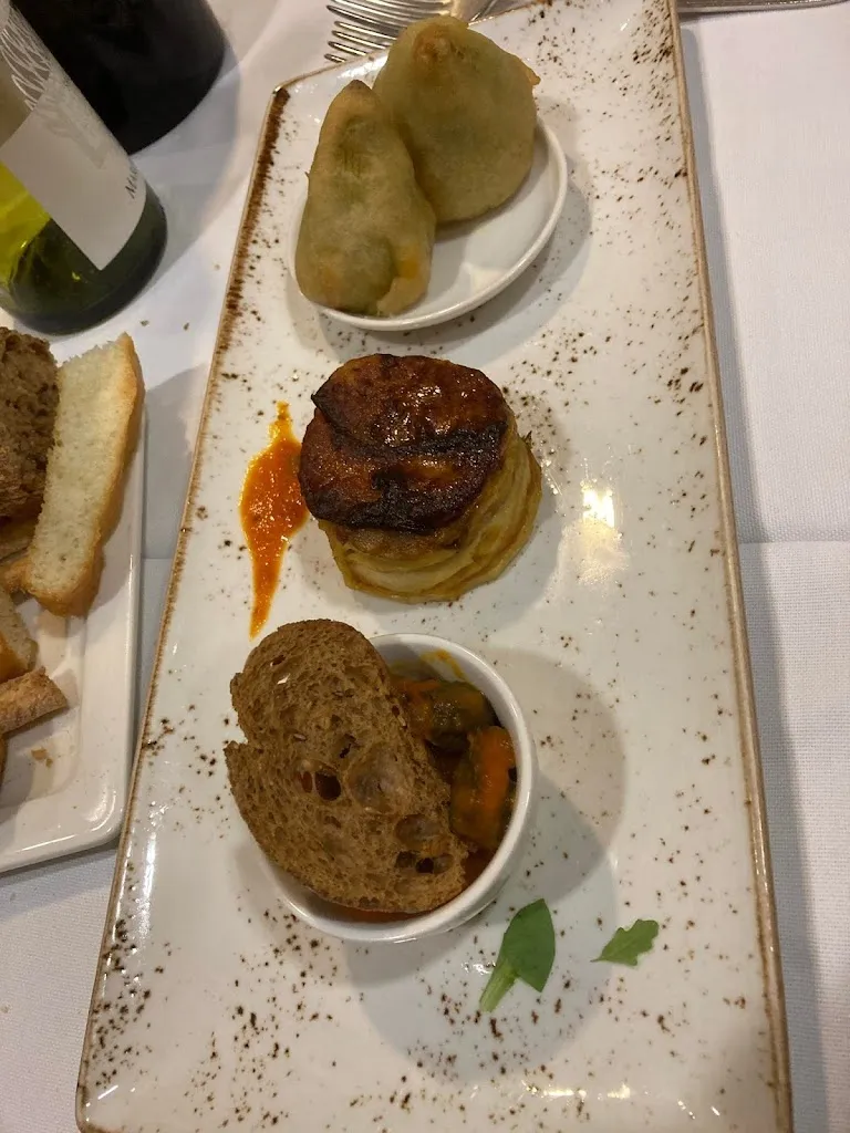 Martin Afrodědek Křivánek_La Bettola_Carisio_review