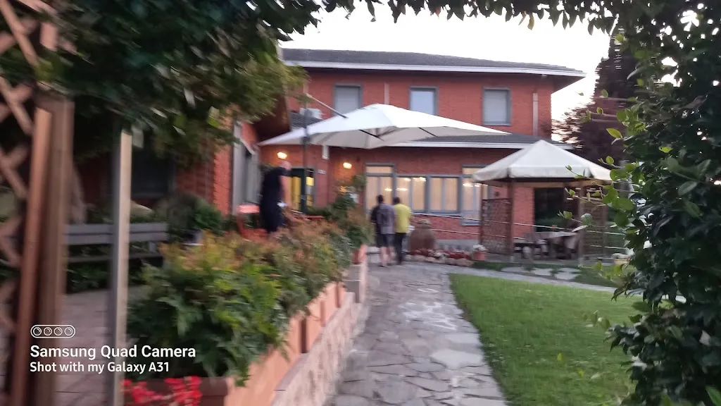 chuma dumaka_Hotel Ristorante Paladini_Carisio_review