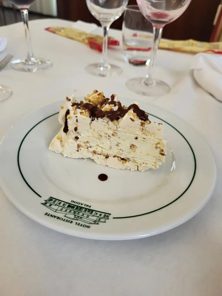 Ewald Van Der Helm_Hotel Ristorante Paladini_Carisio_review