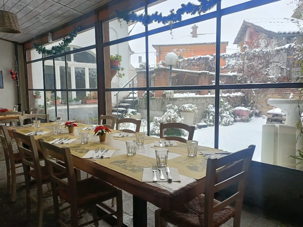 Osteria Lolli - trattoria bar restaurant in Carpeneto