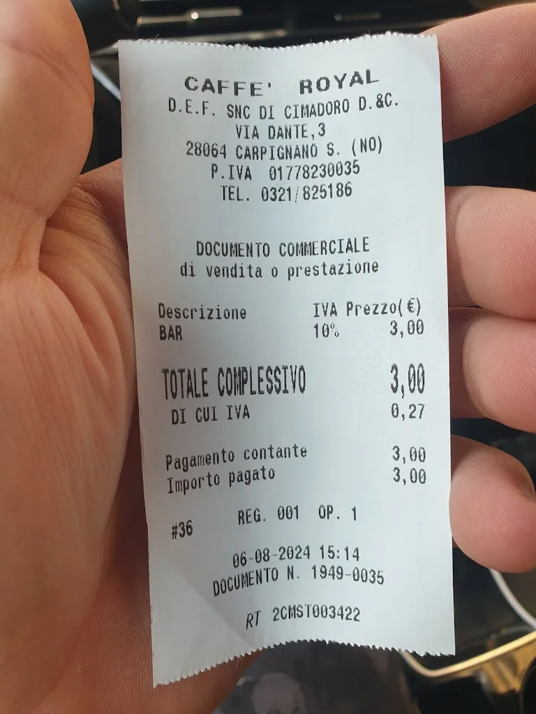 Pop Daniele_Caffe' Royal -Gelateria vineria_Carpignano Sesia_recensione