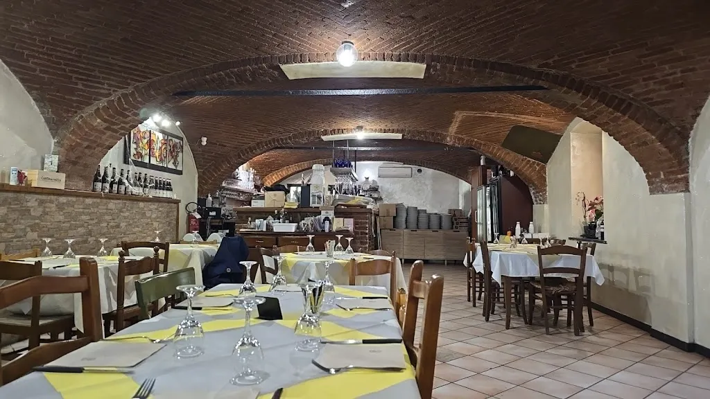 Rosso Canova restaurant in Casalborgone