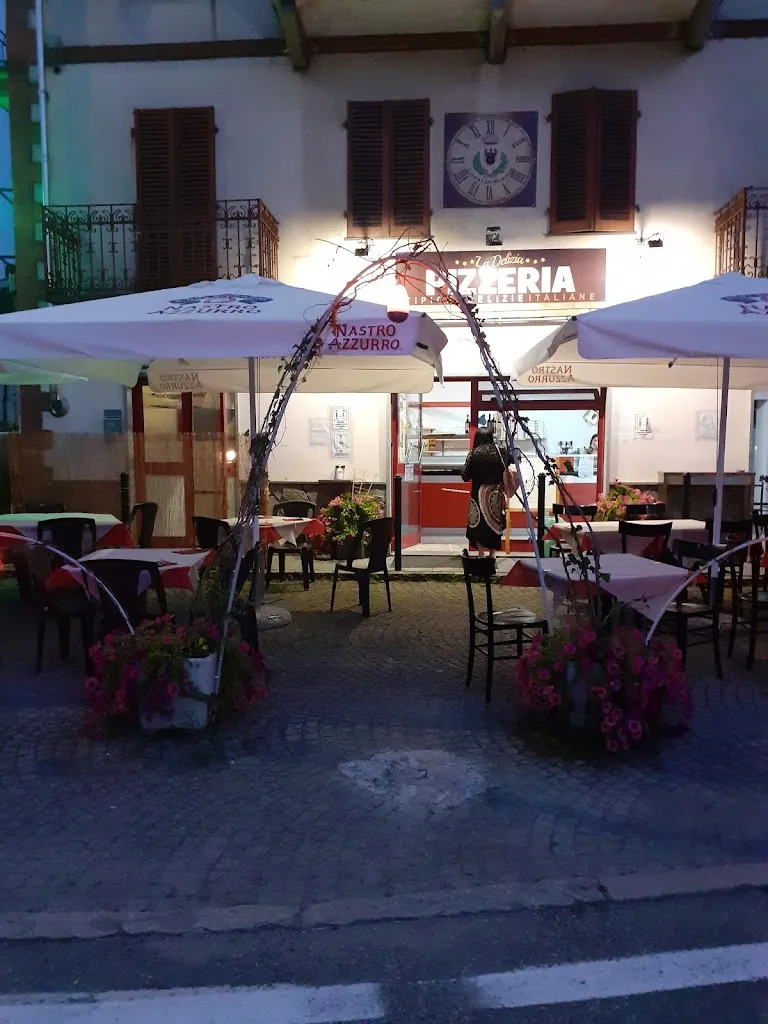 Pizzeria La Delizia restaurant in Casalborgone
