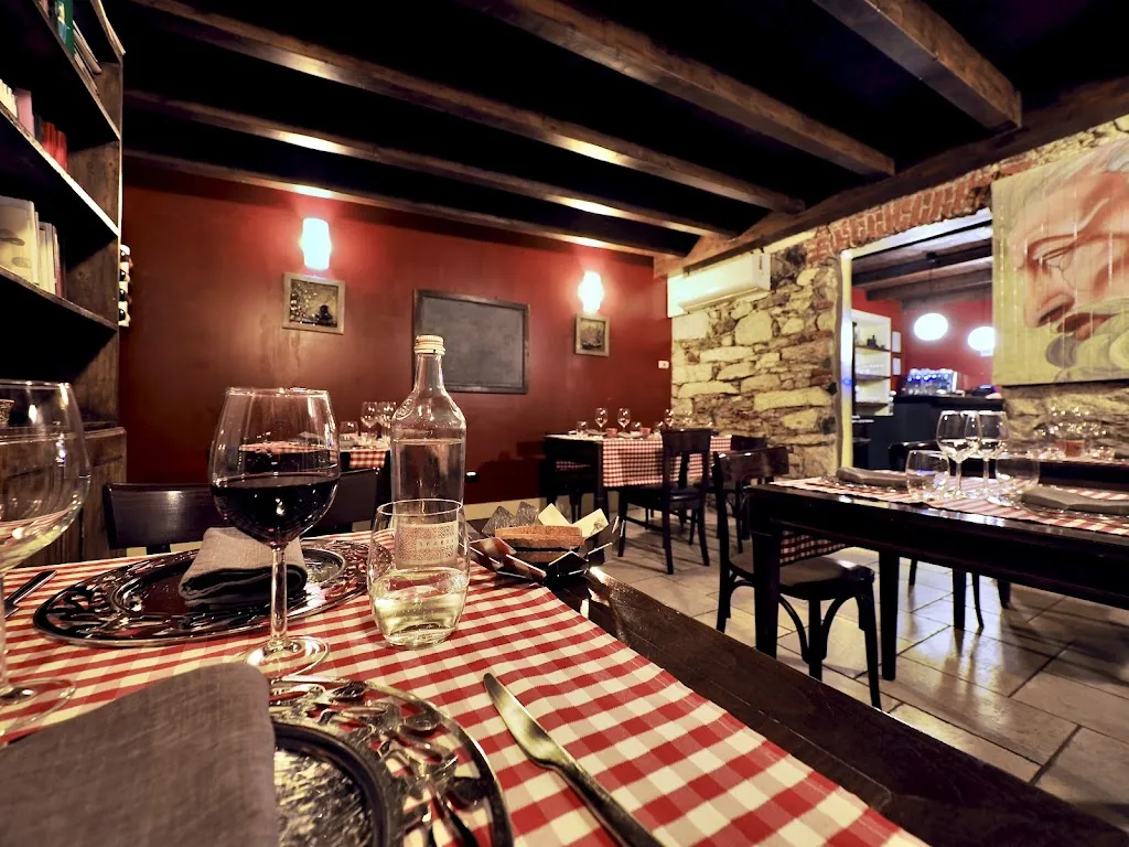 Barabba restaurant in Casale Corte Cerro