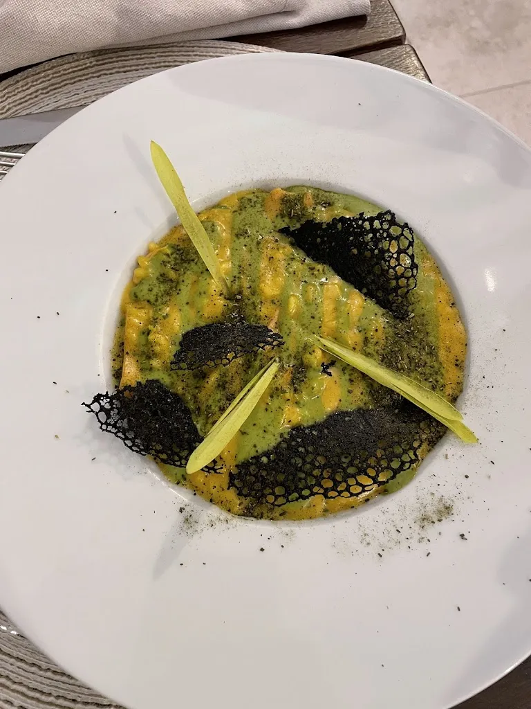 EST Restaurant_Cerfignano_slider_image_3