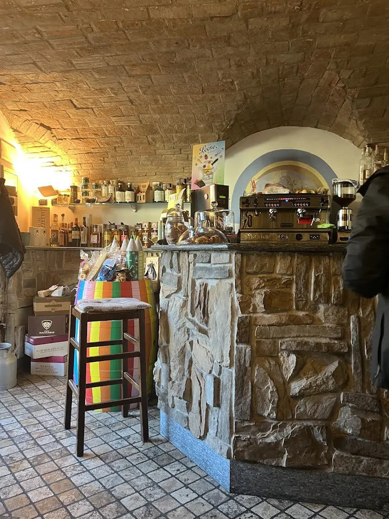 Vineria Al Solito Posto_Casalnoceto_slider_image_2